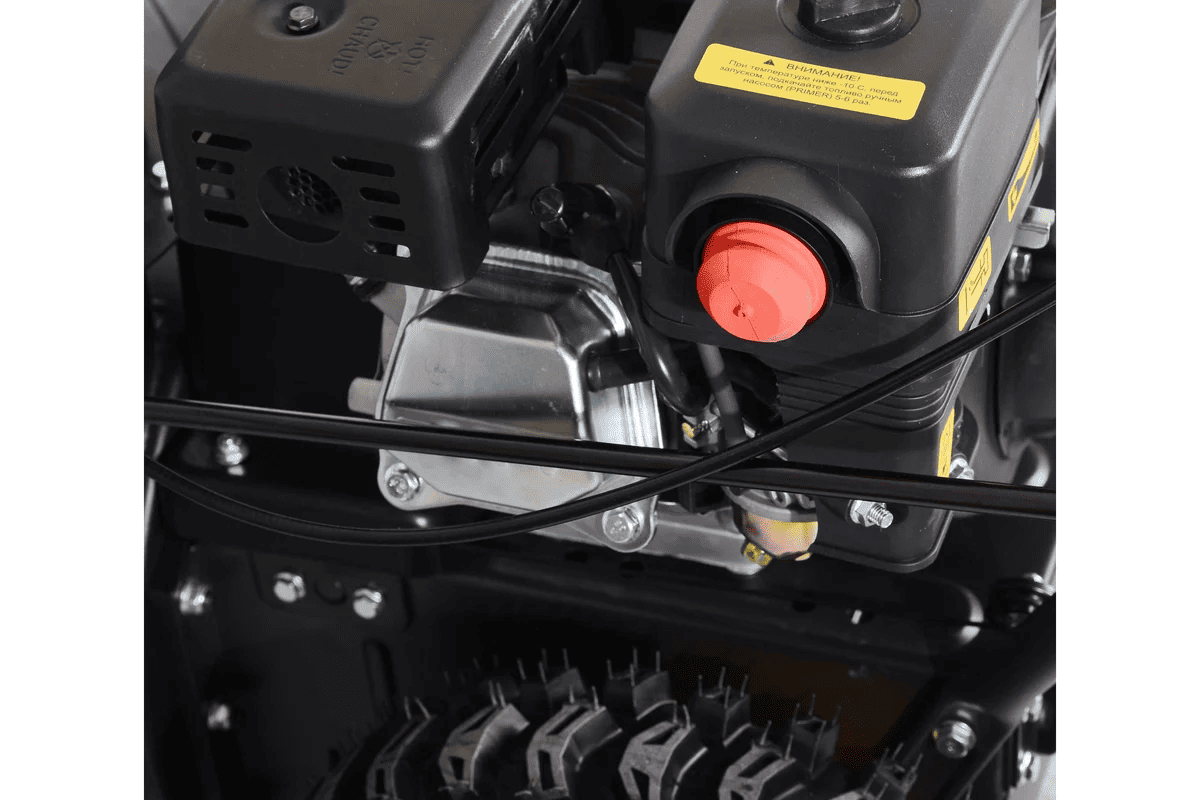 Snegouborshchik_benzinovyy_Huter_SGC_6000_12